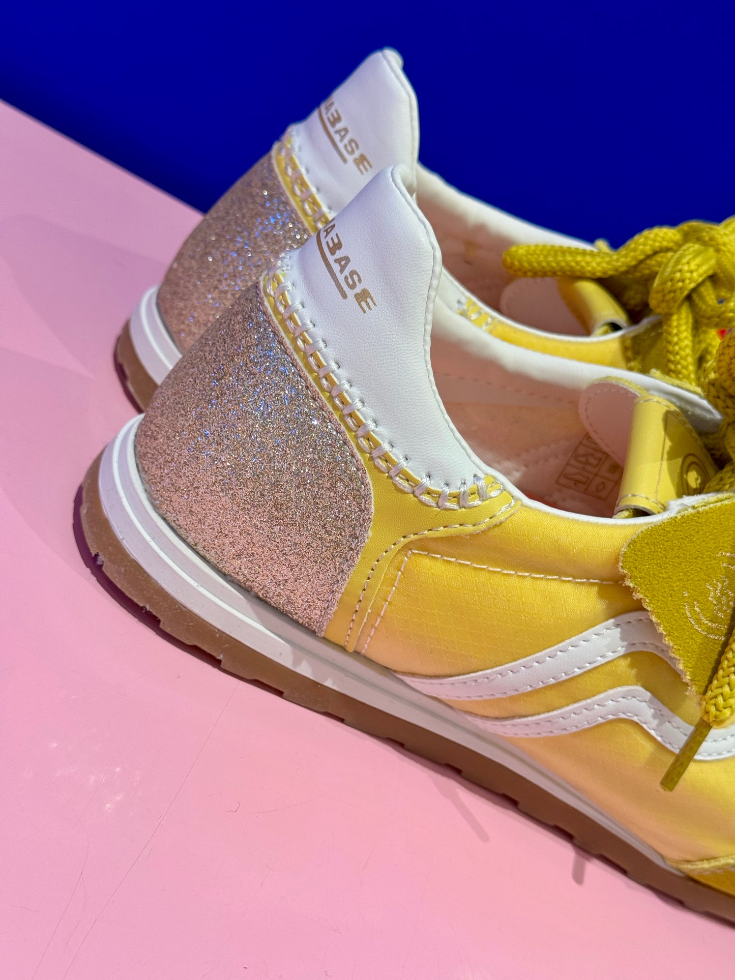 Baskets Primabase Jaunes
