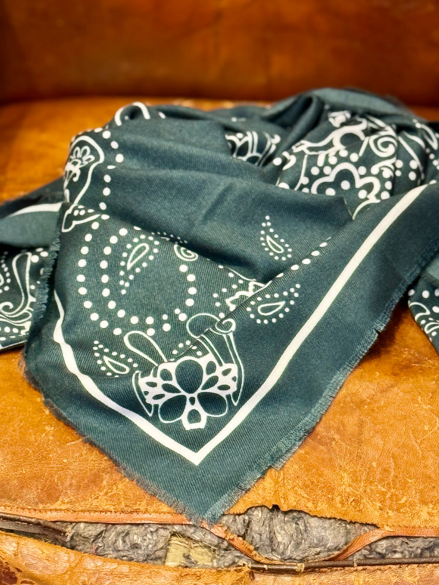 Etoles Bandana