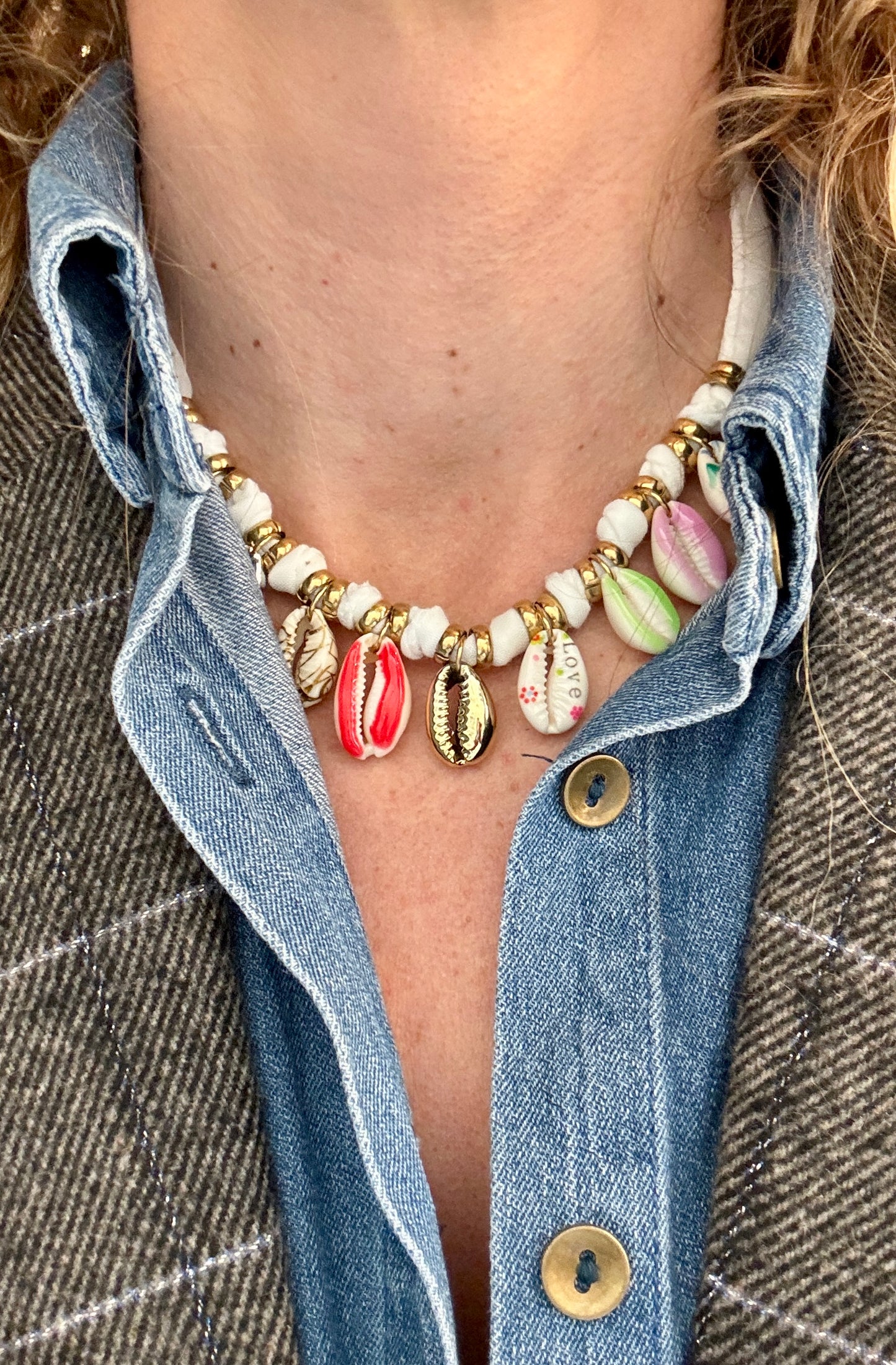 Collier Shell ruban blanc