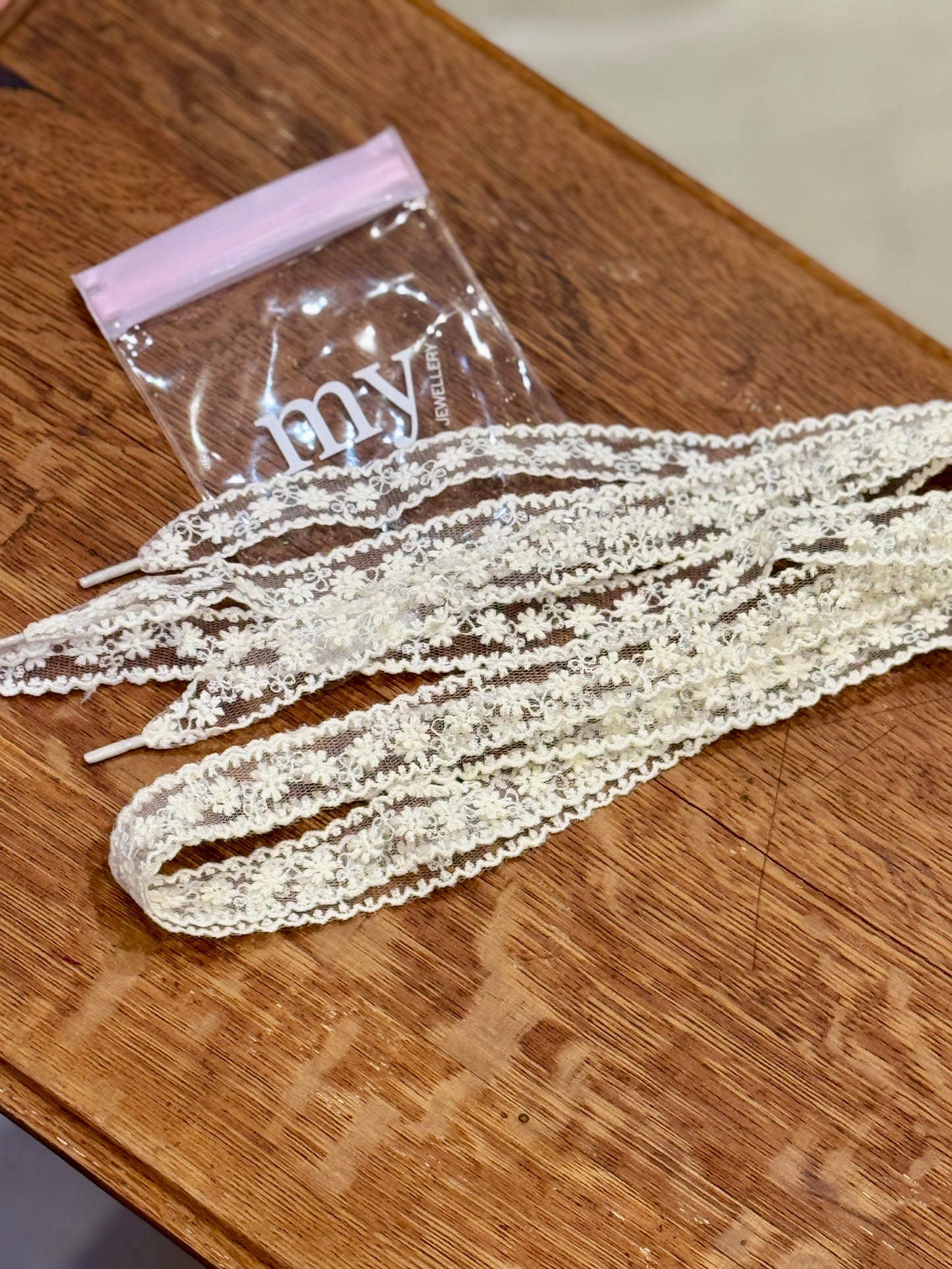 Lacets Dentelle