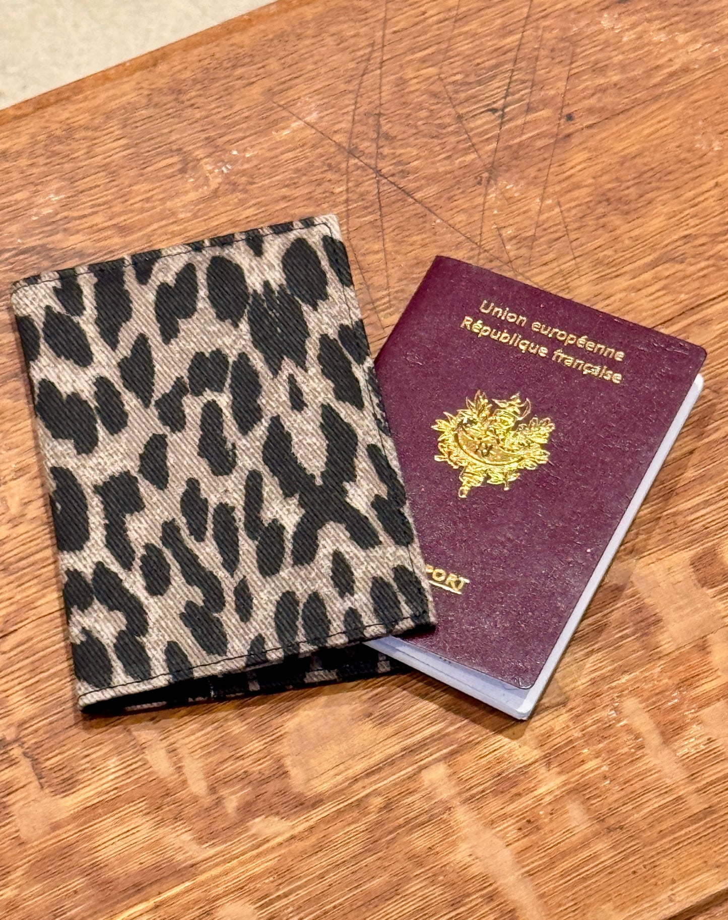Protège passeport Léopard