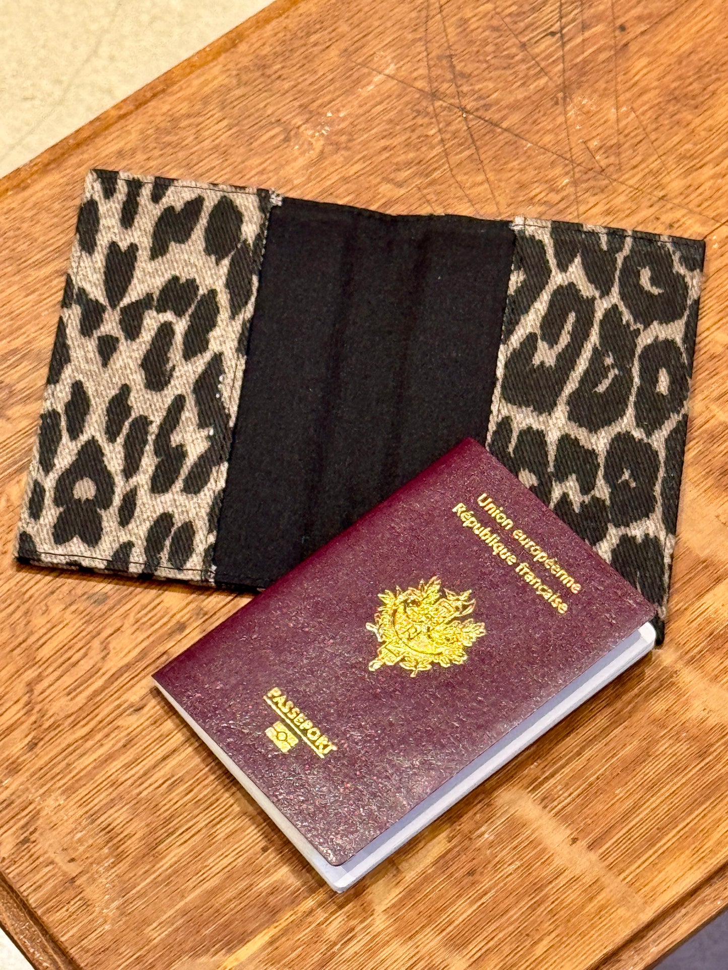Protège passeport Léopard