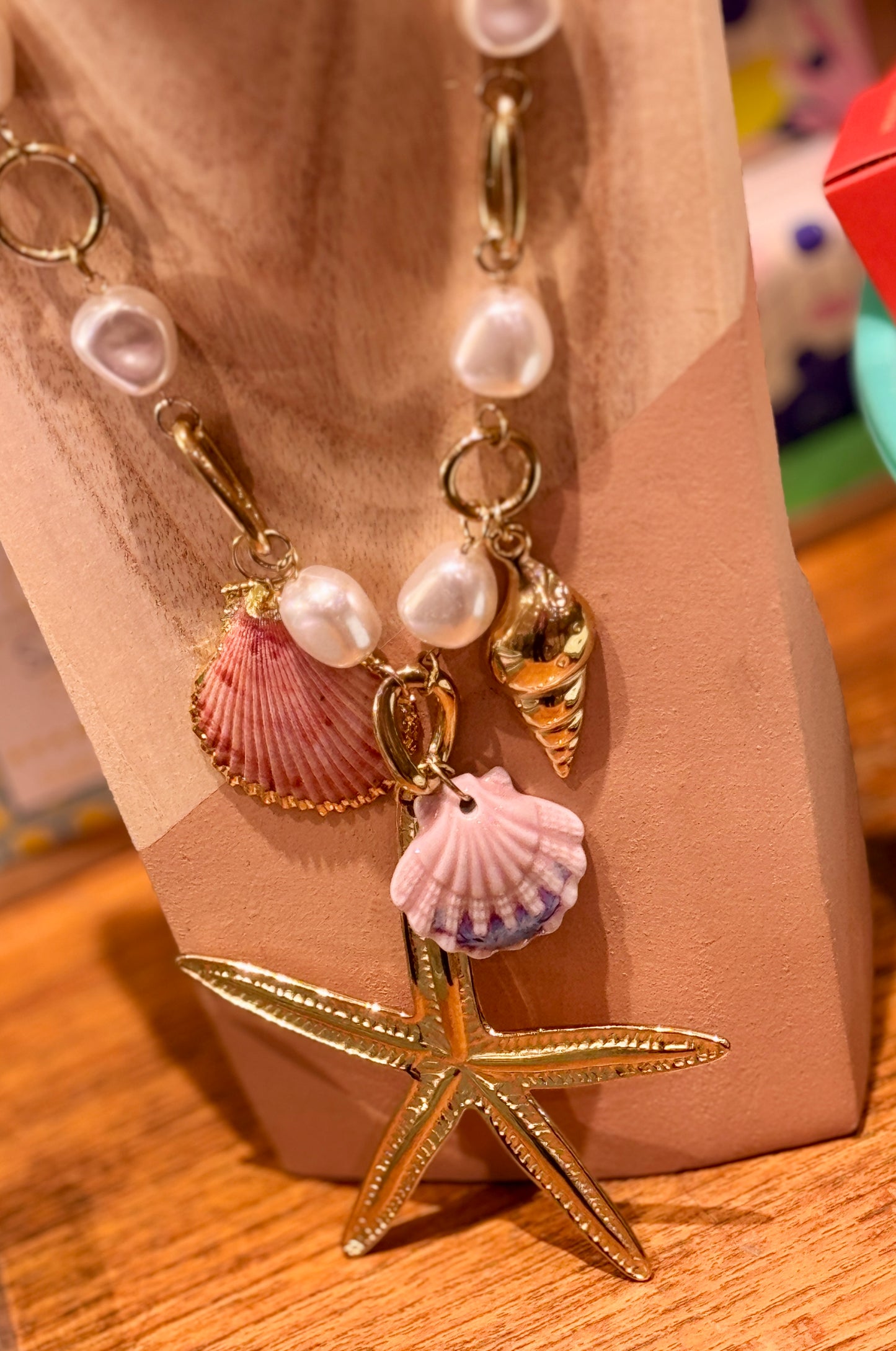 Collier Ariel