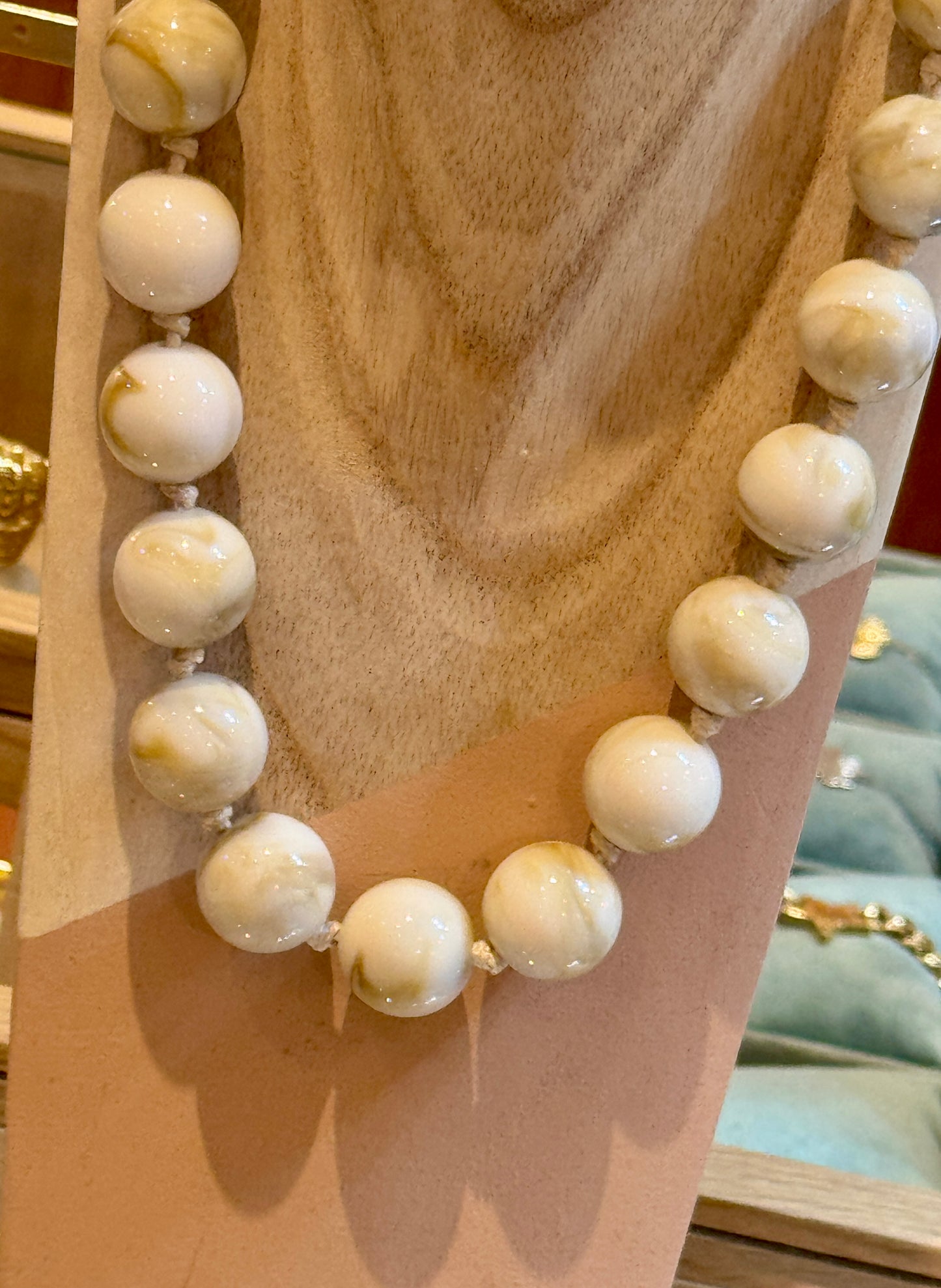 Collier Boule beige