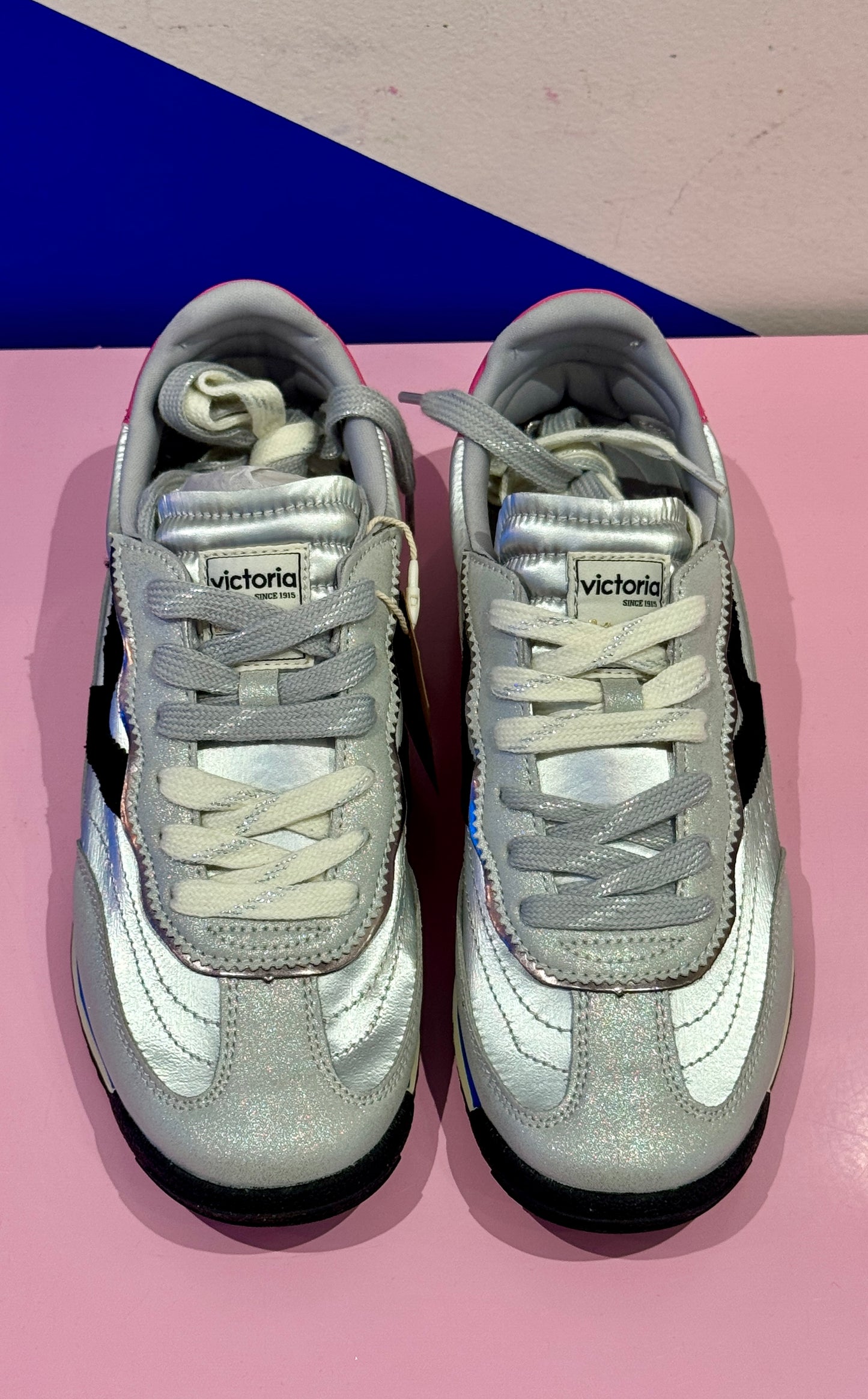 Baskets Retro argent