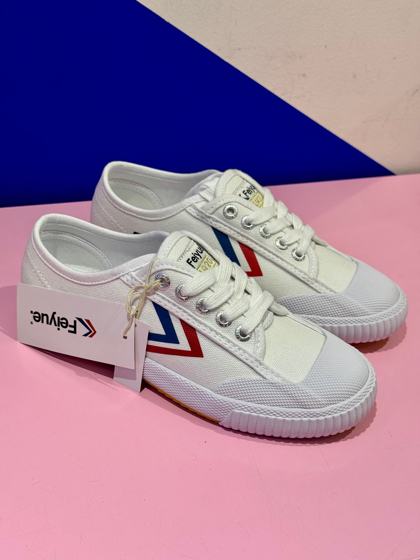 Feiyue Lo blanches