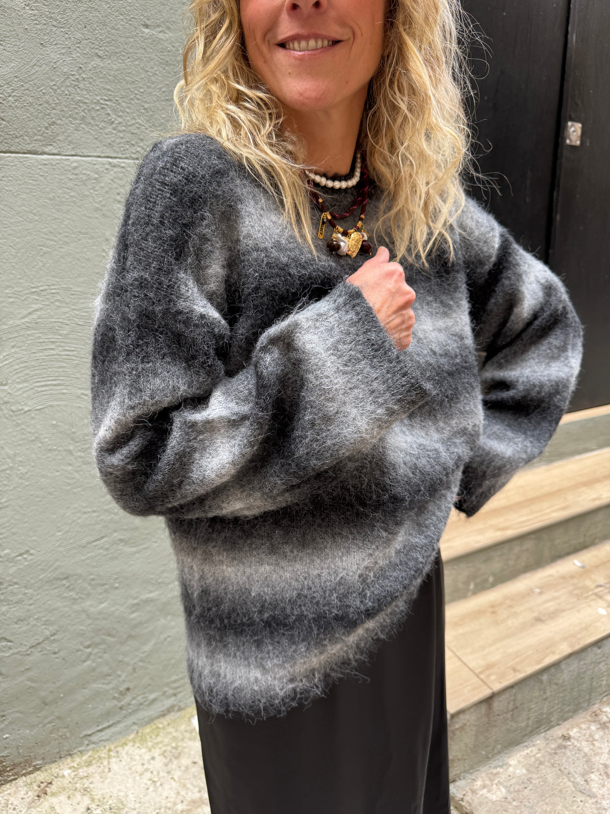 Pull Catherine Lara