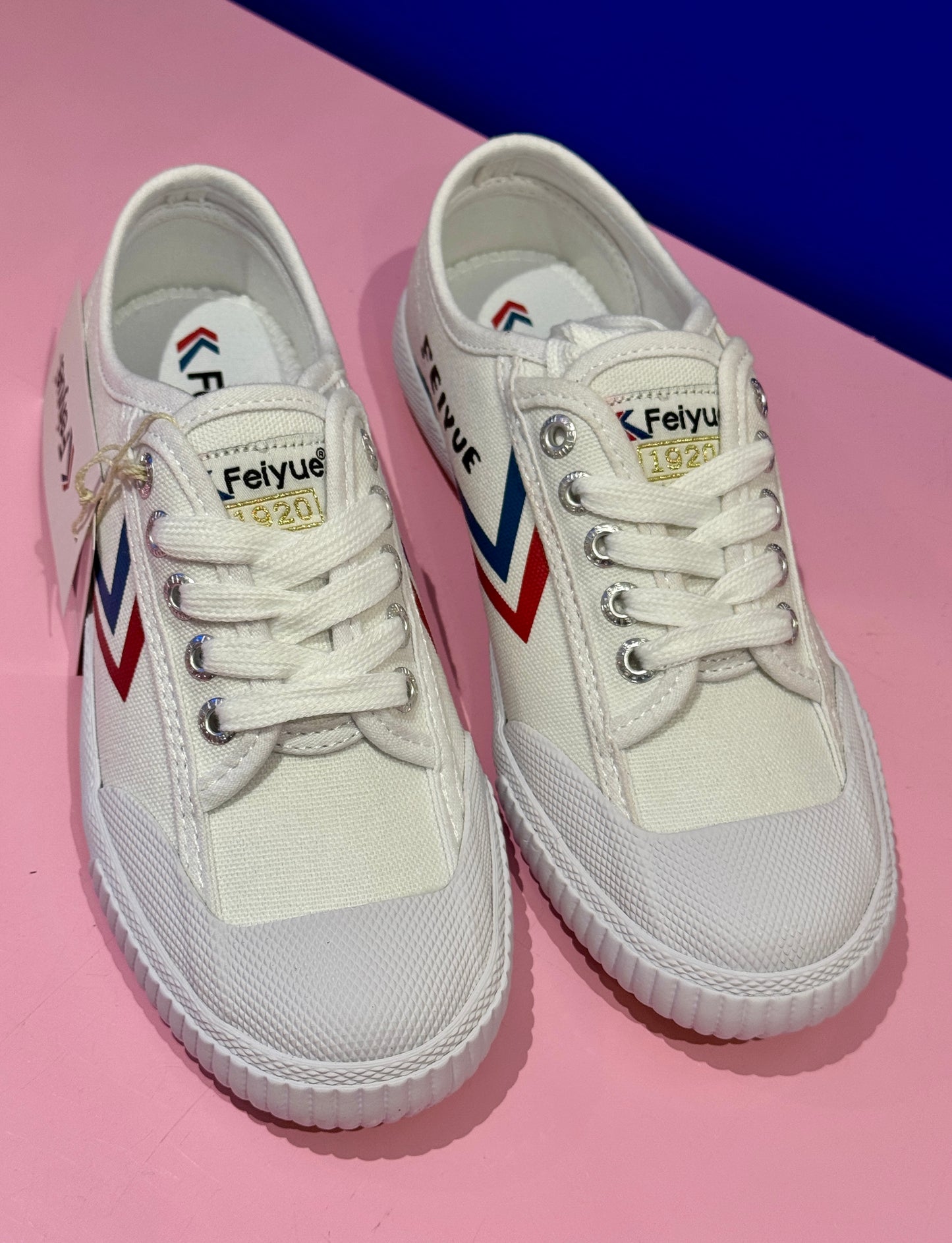 Feiyue Lo blanches