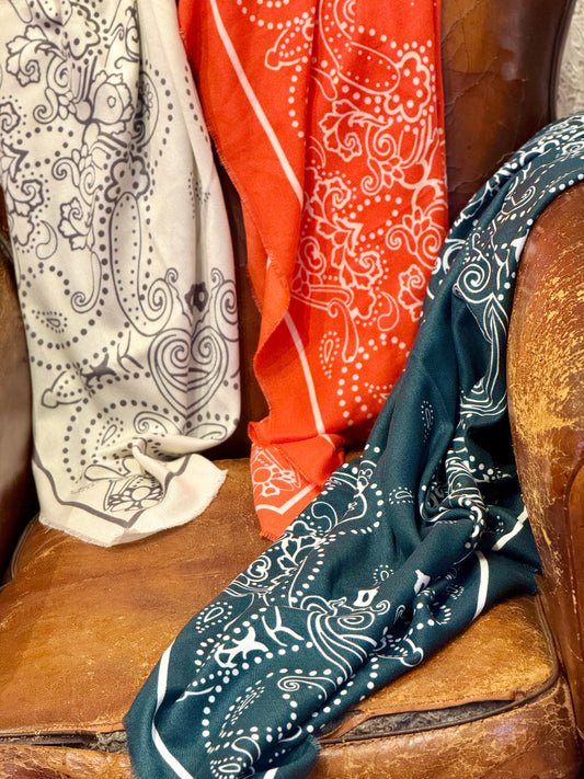 Etoles Bandana