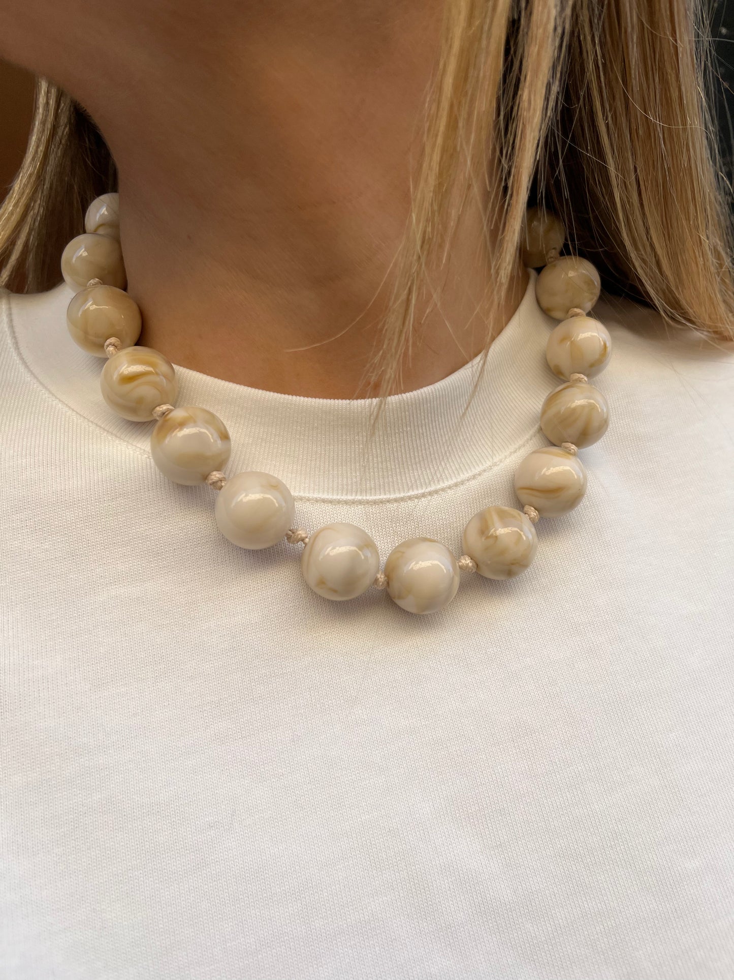 Collier Boule beige