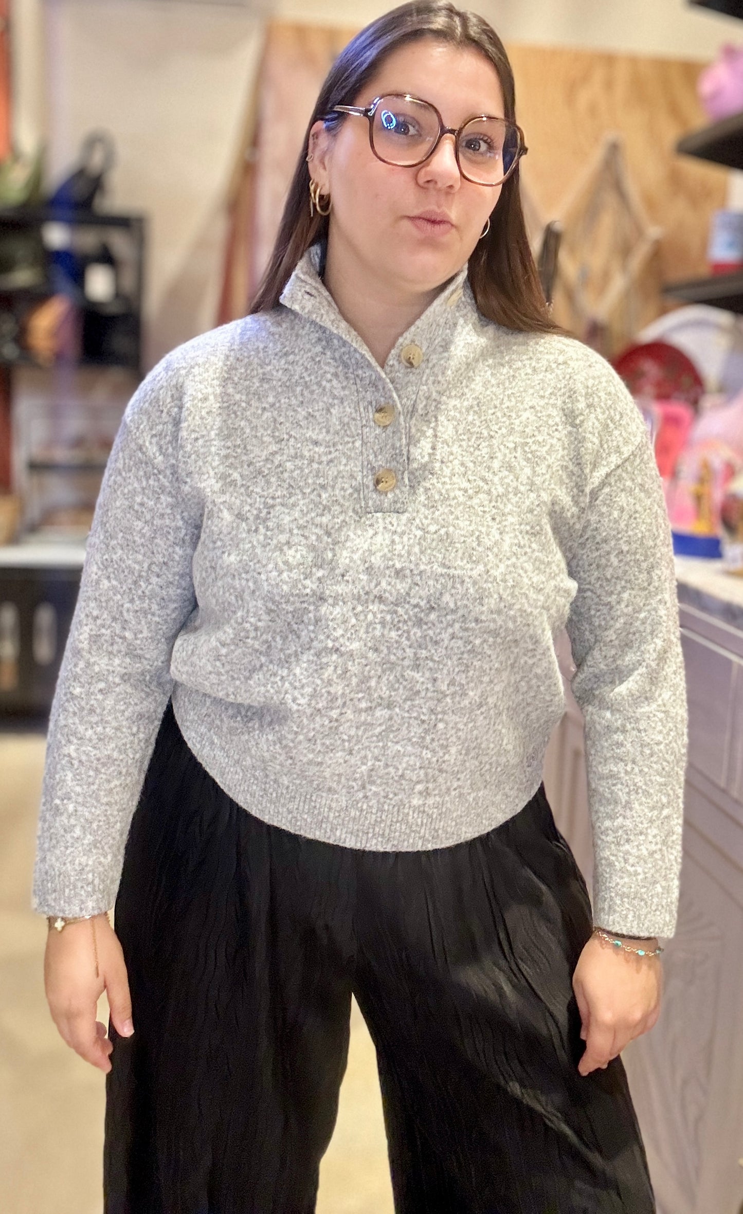 Pull Tinky Winky gris