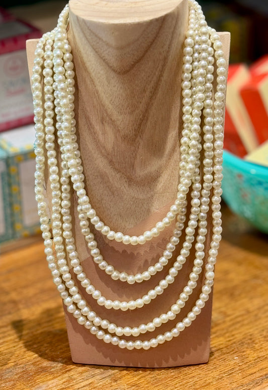 Collier de perles 5 rangs