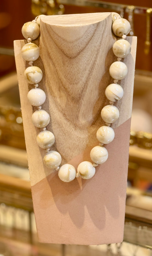 Collier Boule beige