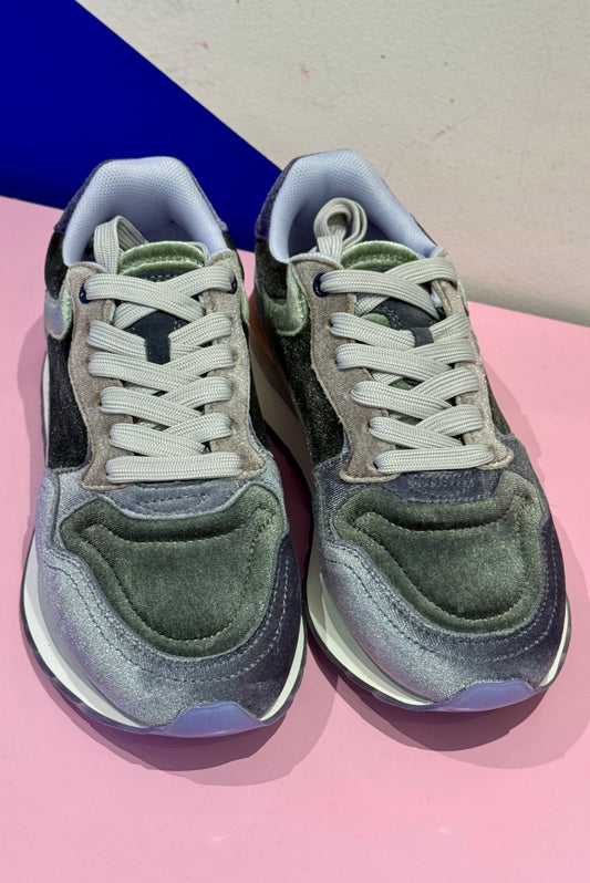 Baskets City kaki